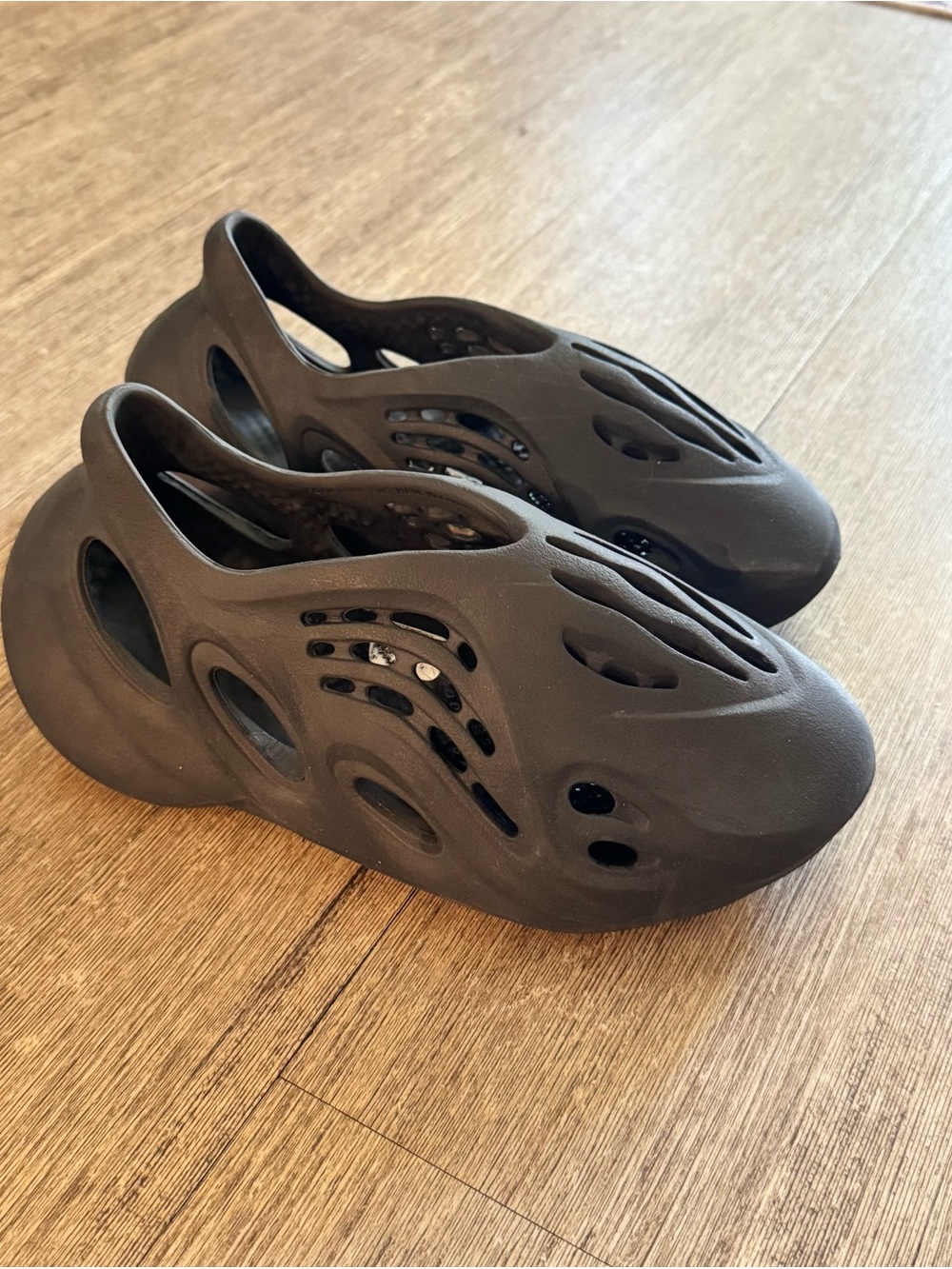 Adidas Yeezy Foam Runner Black Onyx